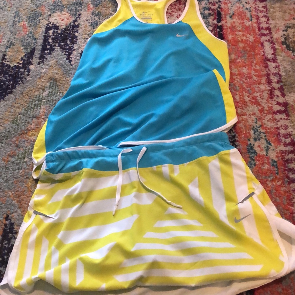 Nike skirt and top set